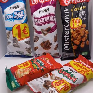 Lote de aperitivos Grefusa con pipas, maíz MisterCorn y cacahuetes Tijuana.
