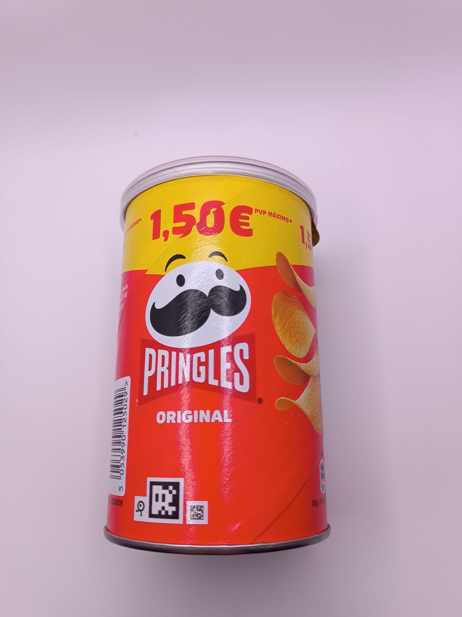 pringles-original.jpg Bote de Pringles Original incluido en el pack de aperitivos.